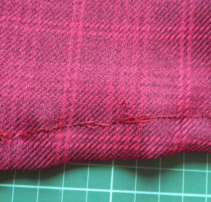 Tension issues - what a messy hem!